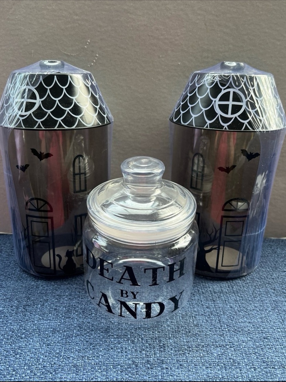 Target Bullseye Halloween Candy/Snack Containers-NEW